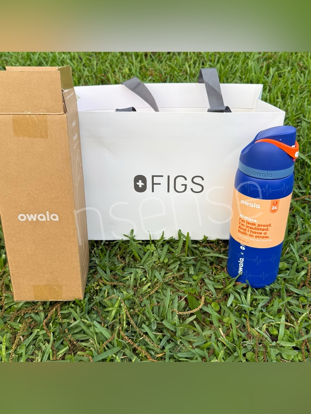 Figs | Owala FreeSip Deep Royal Blue Waterbottle